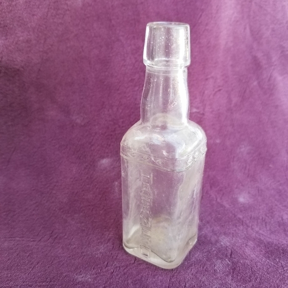 Vintage 1940's Bottle Habanero Mini Tequila Ripoll 4 inches tall - Picture 2 of 5